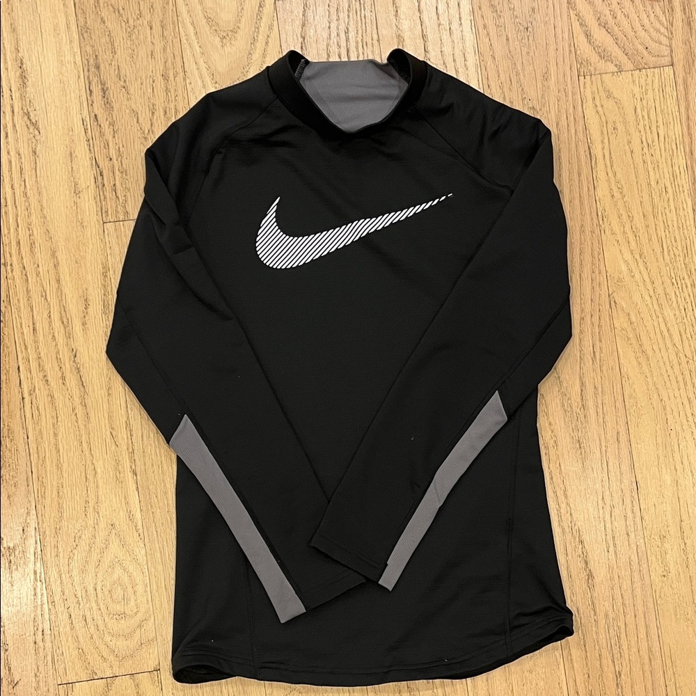 Bundle: Nike Boys Black and Gray Long Sleeve Tees - Picture 4 of 8